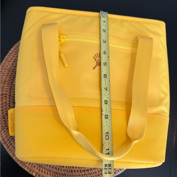 Hydro Flask Vibrant Yellow Tote - Picture 6 of 9